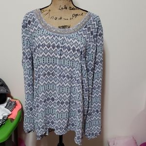 Xxl blue and white blouse with beaded neckline